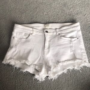 WHITE DISTRESSED JEAN SHORTS